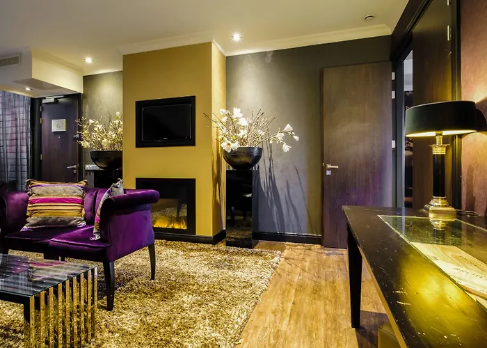 & Savarin - Rijswijk, Otel