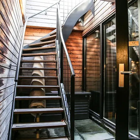 Otel & Savarin - Rijswijk, 5*