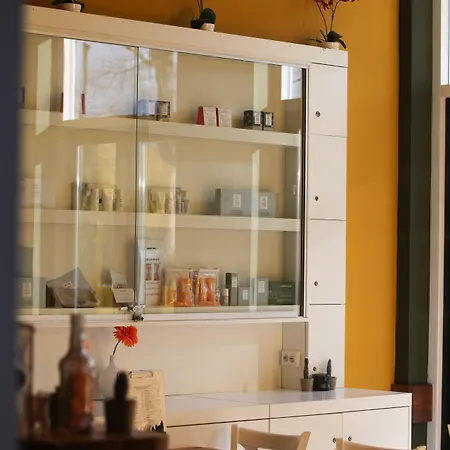 Hotel & Savarin - Rijswijk,