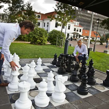 & Savarin - Rijswijk, Otel