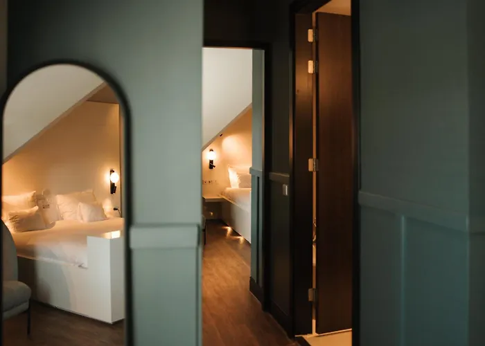 & Savarin - Rijswijk, 5* Χάγη