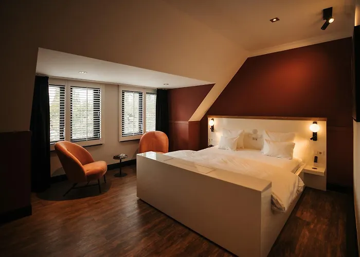 & Savarin - Rijswijk, 5*