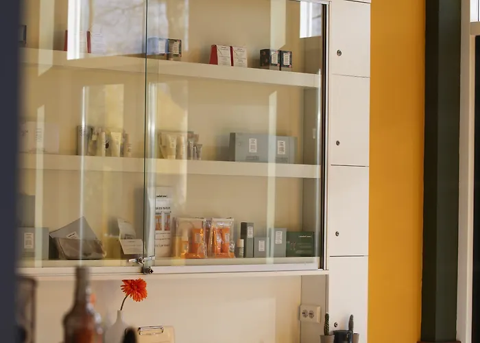 Hotel & Savarin - Rijswijk,