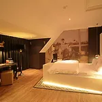 & Savarin - Rijswijk, 5*