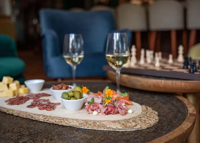 & Savarin - Rijswijk, Hotel La Haye